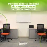 A importância de fazer limpeza a seco no carpete da empresa