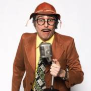 Comediante Mução apresenta seu novo espetáculo em Aracaju