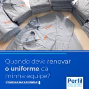 Sua equipe sempre de uniforme