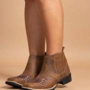Botina Urbana Feminina com Estilo e Conforto