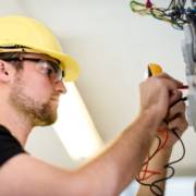 Manutenção Elétrica que Evita Problemas e Garante Tranquilidade