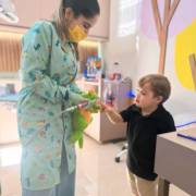 Sorrindo com a Tia Jô: A Melhor Experiência em Odontopediatria na Evidence em Mineiros!