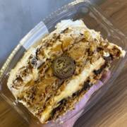 Conheça as irresistíveis fatias disponíveis aqui na Cristina Doce & Festa