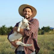 Cuidando do campo, dos animais e da sua rotina