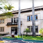 Você sabia que a Primeira Igreja Construída em Tietê ficava onde agora é o Paço Municipal ? - Confira foto e mais curiosidades!