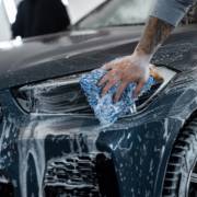 Seu Estilo Merece um Carro Brilhando! Dê um Banho de Capricho no Lotus Lavacar em Mineiros