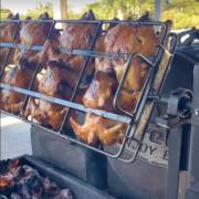 Domingo é dia de assado na Casa de Carnes União
