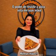 Tem dias que só uma pizza bem quentinha é a solução