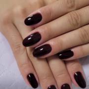 Manicure Tradicional: Beleza Clássica para Suas Unhas no Espaço Raika Vilela