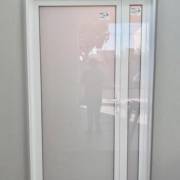 Portas de Vidro: Elegância e Sofisticação para Ambientes Modernos