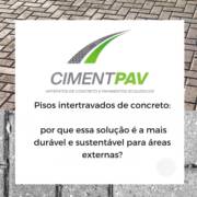 Pisos intertravados de concreto: por que essa solução é a mais durável e sustentável para áreas externas?