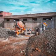 Como um planejamento logístico eficiente pode melhorar a produtividade no canteiro de obras