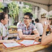 COMO VOCÊ APRENDE INGLÊS?