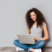 SKYPE LESSONS : De longe, trazendo seu conhecimento para perto!