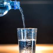 6 benefícios da água filtrada para o corpo humano