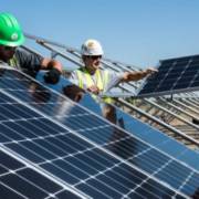 Energia solar para empresas - Energia solar gerou mais de 400 empregos por dia em 2021   Por Alfa Energia Solar