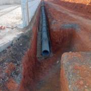 Rede de drenagem de água pluvial.