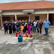 Treinamento de brigada de incêndio na Casa das Crianças em Assis, SP