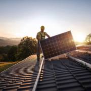 Como a energia solar pode reduzir sua conta de luz?