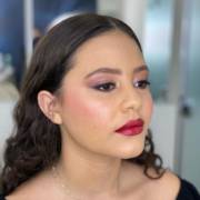 Maquiagem express: Looks incríveis em minutos!