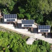 Malaio Village Jurerê – Florianópolis Potência de 24 kWp Economia Anual de R$ 21.500,00