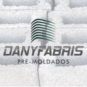 Os mourões e esticadores da DanyFabris em Cuiabá oferecem segurança e durabilidade para cercamentos urbanos e rurais.