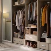 Guarda-Roupa Planejado: Organização e Estilo com a Gridma Móveis.