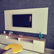 Como integrar móveis planejados com a decoração existente.