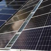 Instalação Comercial: Geração anual estimada: 41.853 kWh e Potência: 37,74 kWp