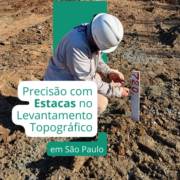 Precisão com estacas no levantamento topográfico.