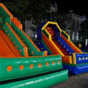 Como deixar uma festa infantil mais divertida com diferentes atrações?