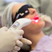 A laserterapia vai muito além de uma simples luz.