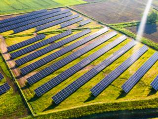 Benefícios da Energia Solar Fotovoltaica para Residências e Empresas