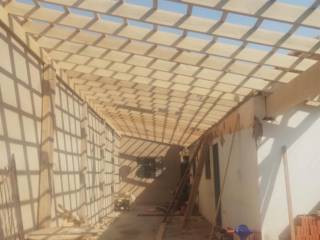 Você sabia que a escolha da madeira certa faz toda a diferença na durabilidade e segurança da sua obra?