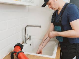 Como escolher uma boa desentupidora?