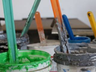 Qual a melhor tinta para pintar parede interna?