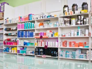 Dermocosméticos e autocuidado em Tietê para uma rotina mais leve