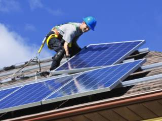 A importância da manutenção de sistemas solares fotovoltaicos