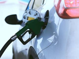 Tanque cheio e caminho pela frente: passe no Posto R7 em Mineiros!