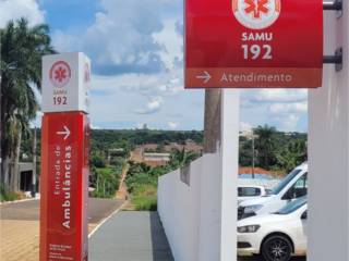Totens Luminosos para Marcas que Querem se Destacar