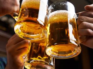 Cerveja e Cultura: Como a Bebida se Tornou um Elemento Importante em Diversas Sociedades