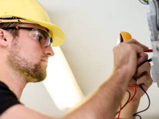 Manutenção Elétrica que Evita Problemas e Garante Tranquilidade