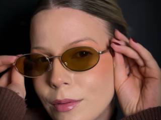 Óculos Emporio Armani: Elegância e Estilo em Cada Detalhe