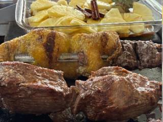 Churrasco saboroso que conquista em cada corte 