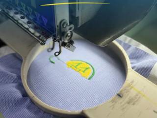 Bordados Personalizados: Detalhes que Valorizam Sua Marca