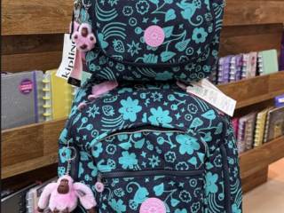 Volta as Aulas com Estilo: As Melhores Mochilas Estão aqui na Nobel!