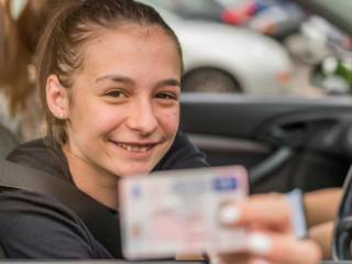 Sua primeira direção merece uma formação de confiança: conheça a MotoCar!