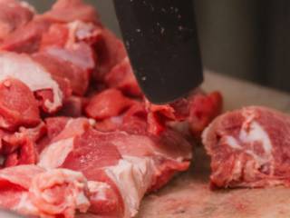 Variedade em carnes frescas e praticidade para facilitar a rotina da sua família