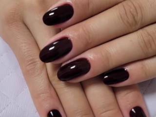 Manicure Tradicional: Beleza Clássica para Suas Unhas no Espaço Raika Vilela