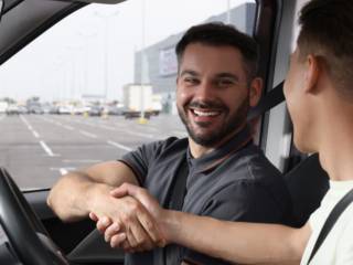  Auto Escola 4 Rodas: Tradição que Gira com Você em Mineiros